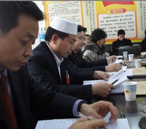 少數(shù)民族委員認(rèn)真討論政府工作報告