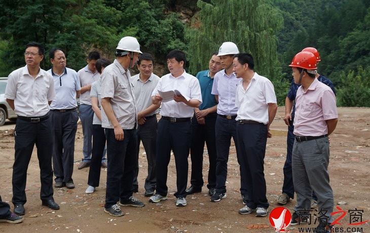 賈建剛查看鎮安抽水蓄能電站項目開工現場籌備情況.jpg